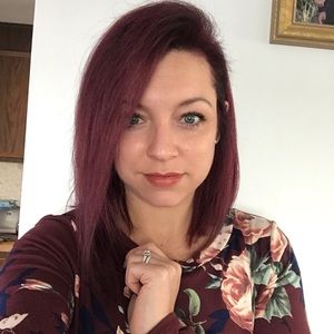 Meet your Posher, Elisha